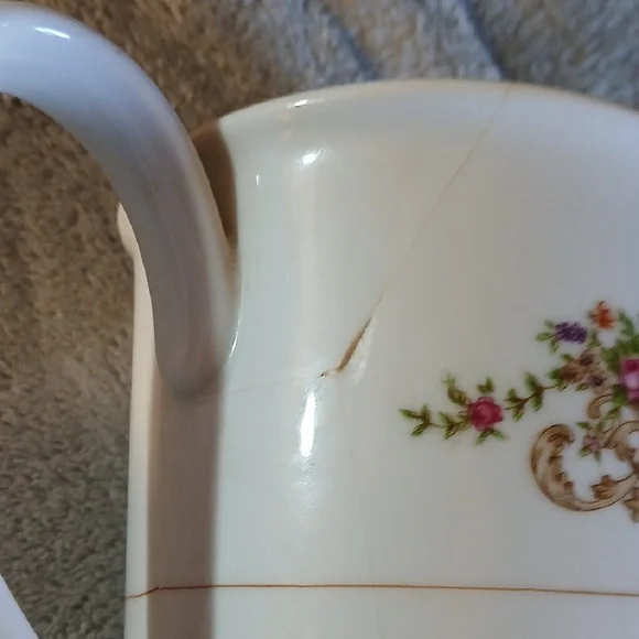 Vintage Elegant Floral Tea Set - Picture 9 of 12